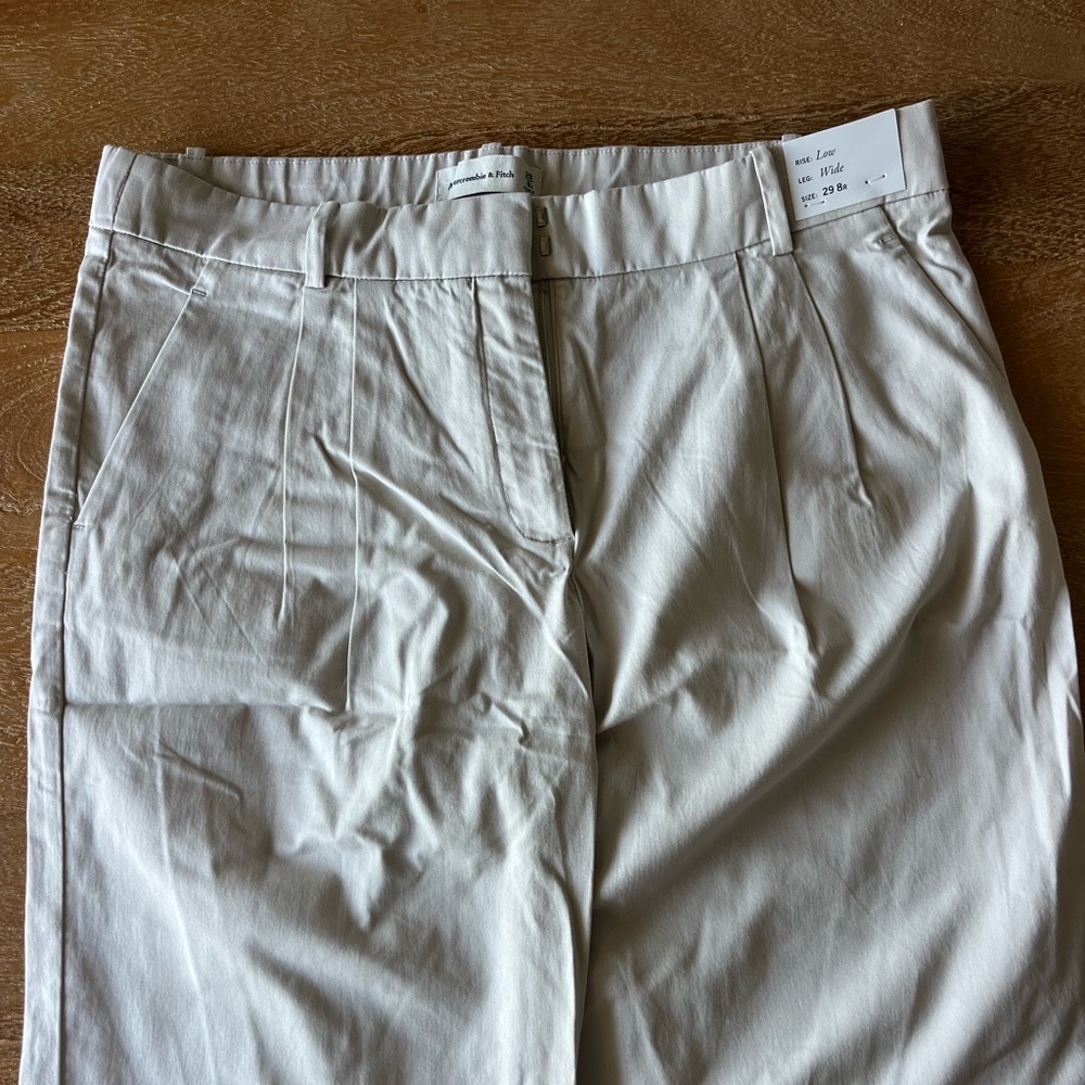 Abercrombie & Fitch Women’s Cream Trousers